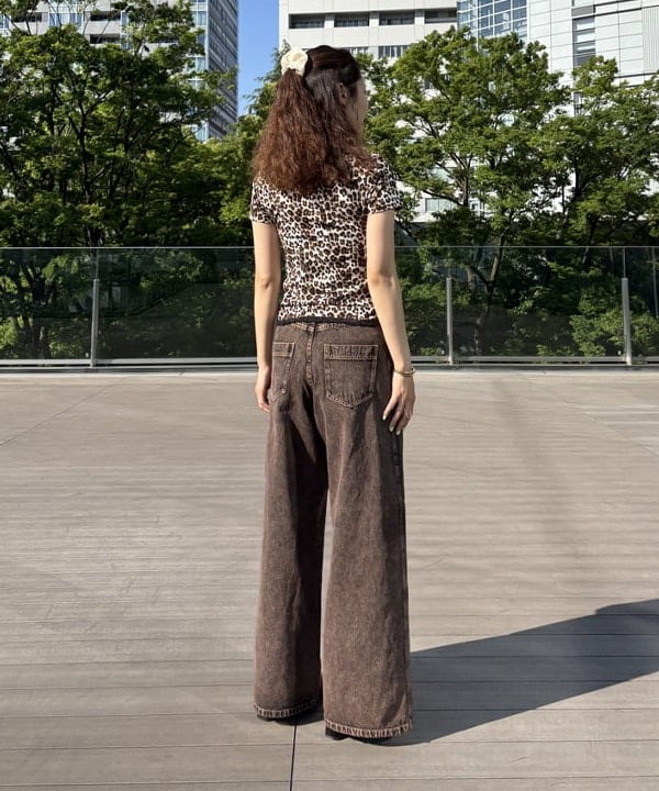 佐々木 南美さんの「BEAMS WOMEN｜オーバーダイ デニム パンツ」を使ったコーディネート