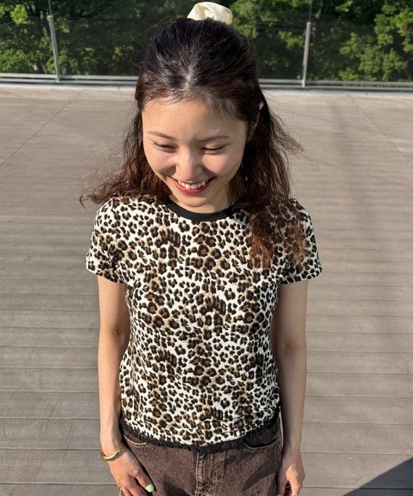 佐々木 南美さんの「BEAMS WOMEN｜オーバーダイ デニム パンツ」を使ったコーディネート