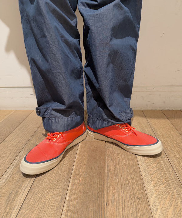 Kaoru Sakumaさんの「BEAMS WOMEN｜BUZZ RICKSON'S / 別注 シャンブレー ロングスリーブ シャツ」を使ったコーディネート