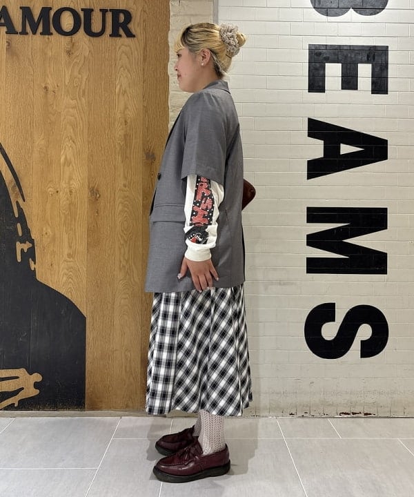大石彩可さんの「BEAMS WOMEN｜チェック プリーツ スカート」を使ったコーディネート