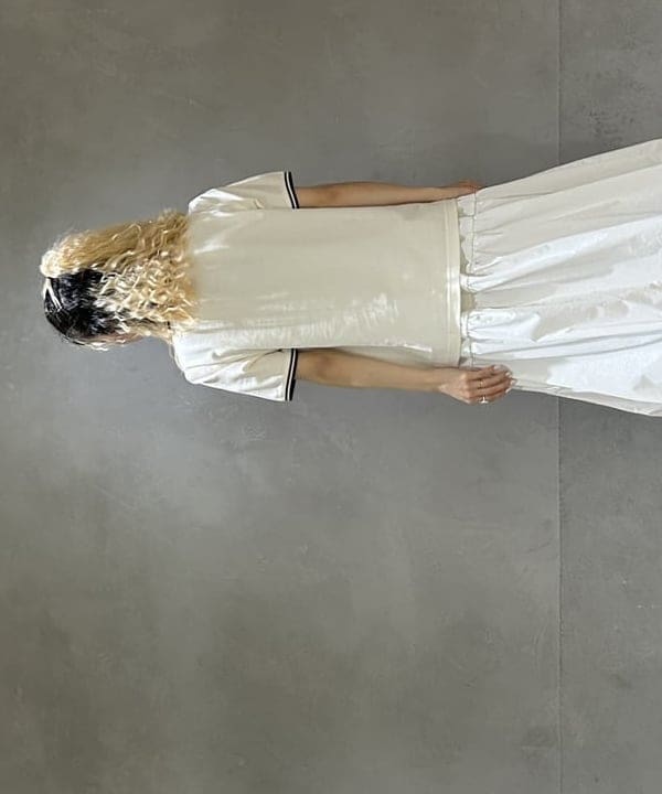 ササキさんの「BEAMS WOMEN｜グロッシー バルーン スカート」を使ったコーディネート