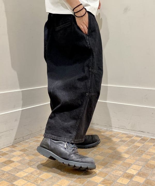 はるひむさんの「BEAMS WOMEN｜クウォーターレングス デニム ウェビングパンツ」を使ったコーディネート