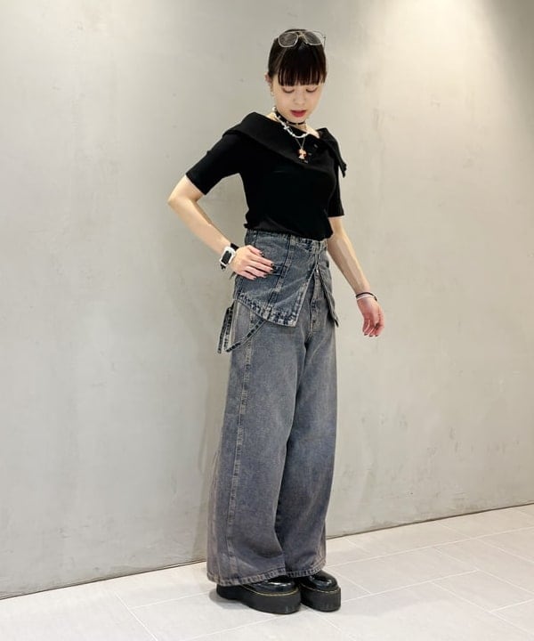 りかちょび/岸本梨佳さんの「BEAMS WOMEN｜オーバーダイ デニム パンツ」を使ったコーディネート