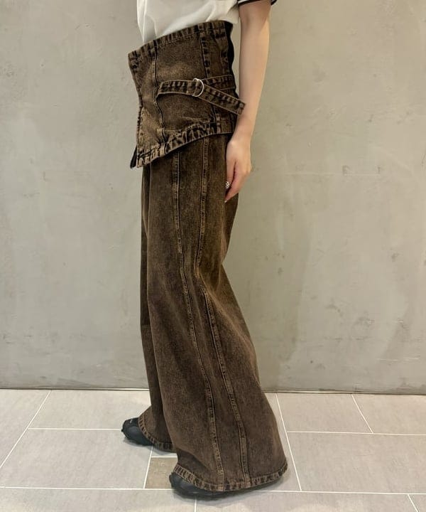 ヒカリさんの「BEAMS WOMEN｜デニム ジップ ビスチェ」を使ったコーディネート