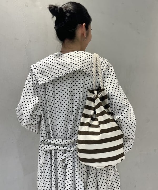 津藤 理佐子さんの「BEAMS WOMEN｜2WAY レース バンダナ」を使ったコーディネート