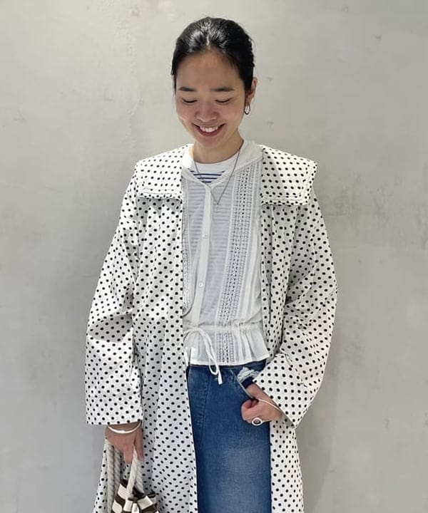 津藤 理佐子さんの「BEAMS WOMEN｜2WAY レース バンダナ」を使ったコーディネート