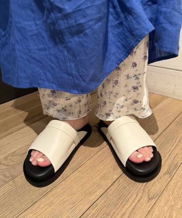 Ito_ririkaさんの「BEAMS WOMEN｜TICCA / リネン バルーンスリーブ ワンピース」を使ったコーディネート