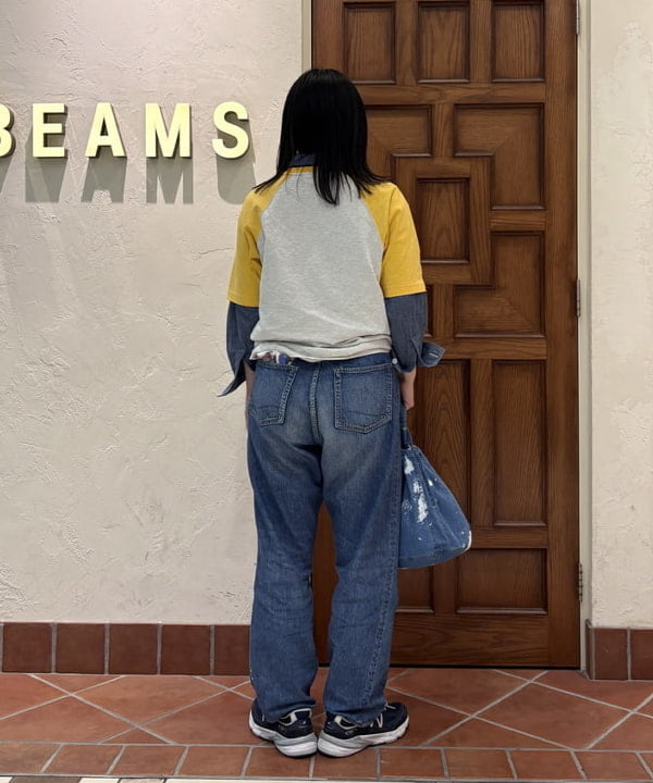 クロサワさんの「BEAMS WOMEN｜【別注】Champion / プリント ラグラン Tシャツ」を使ったコーディネート