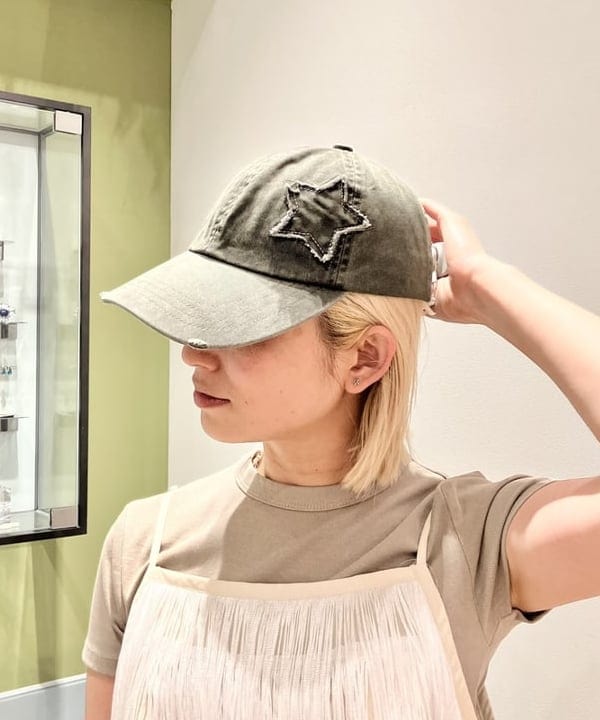 イトウミサキさんの「BEAMS WOMEN｜【別注】PICCADILLY / RIB TEE」を使ったコーディネート