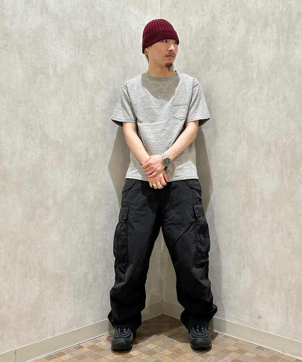 吉田 洸輝さんの「BEAMS WOMEN｜【別注】REMI RELIEF / Pocket T-shirt Heather Grey」を使ったコーディネート
