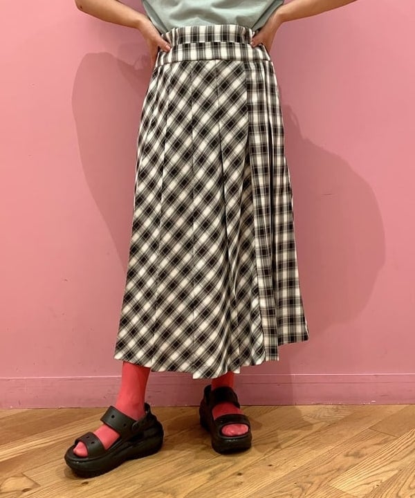 kiyoさんの「BEAMS WOMEN｜チェック プリーツ スカート」を使ったコーディネート