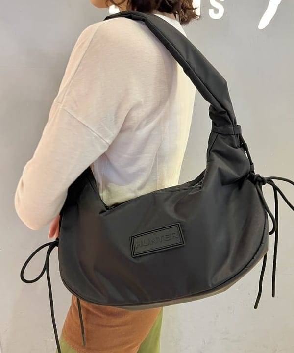 神坂 莉子さんの「BEAMS WOMEN｜ドロップ ガラス チェーン ネックレス」を使ったコーディネート