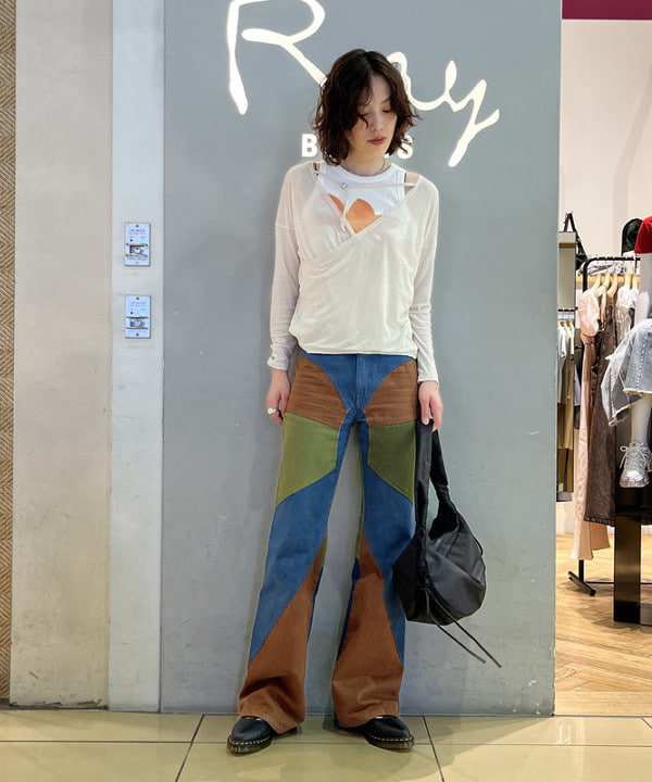 神坂 莉子さんの「BEAMS WOMEN｜ドロップ ガラス チェーン ネックレス」を使ったコーディネート