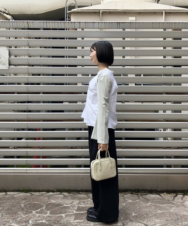 Kanaeさんの「BEAMS WOMEN｜AK+1 / コットン ツイストショルダー ブラウス」を使ったコーディネート
