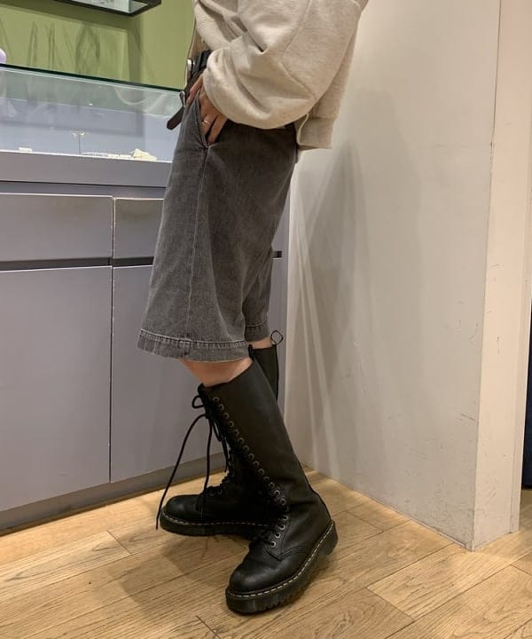 れいなさんの「BEAMS WOMEN｜FARAH / No Tuck Wide Shorts」を使ったコーディネート