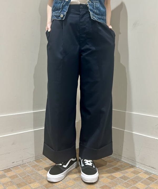 小原 もこさんの「BEAMS WOMEN｜ヴィンテージ レース ブラウス」を使ったコーディネート