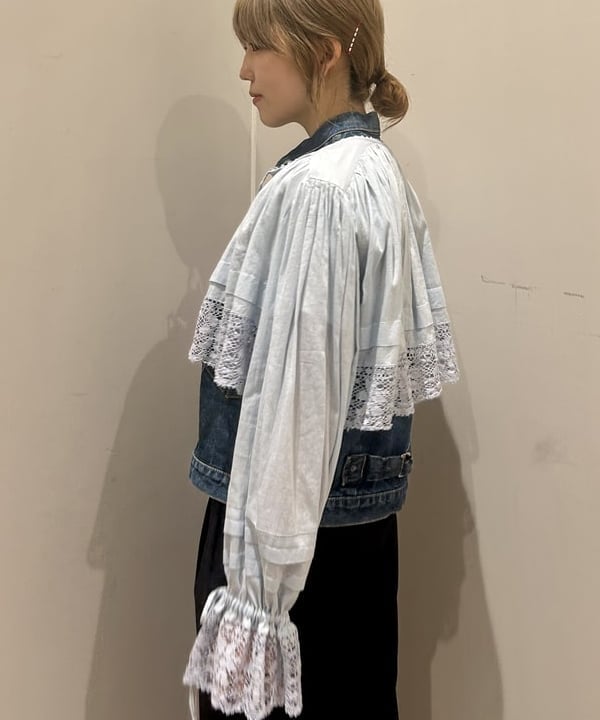 小原 もこさんの「BEAMS WOMEN｜ヴィンテージ レース ブラウス」を使ったコーディネート