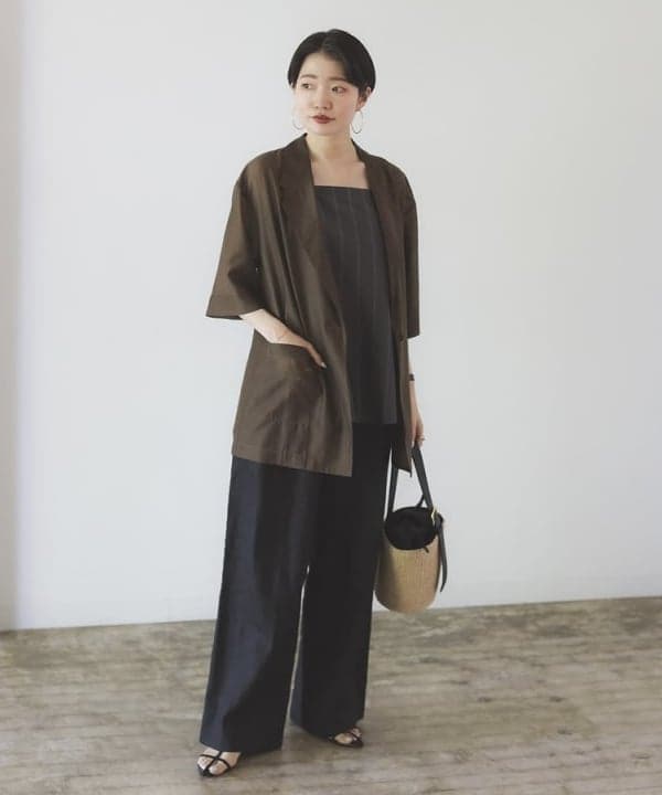 SANOさんの「BEAMS WOMEN｜リネン タブ付き ワイドパンツ」を使ったコーディネート