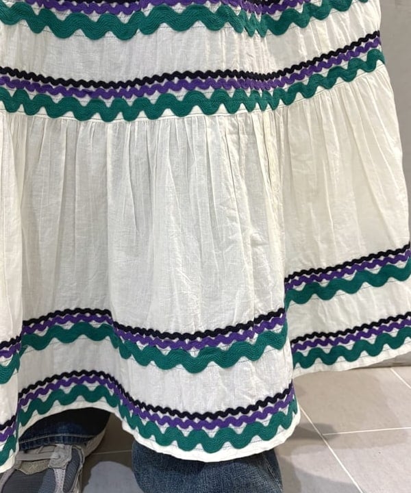 kawaiさんの「BEAMS WOMEN｜【別注】trepied / テープ ティアード スカート」を使ったコーディネート