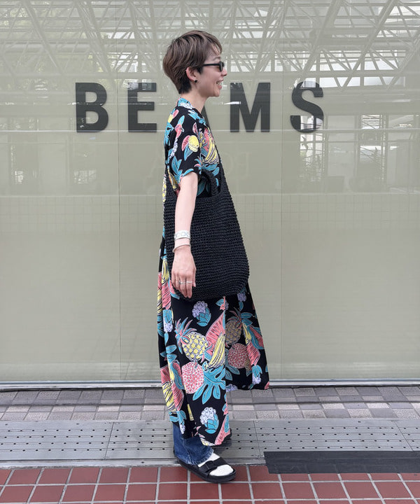 矢野(青木)優香さんの「BEAMS BOY / ラメ リブ クルー ソックス NEW」を使ったコーディネート