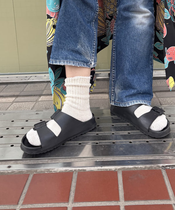 矢野(青木)優香さんの「BEAMS BOY / ラメ リブ クルー ソックス NEW」を使ったコーディネート