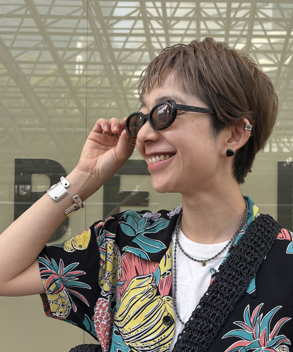 矢野(青木)優香さんの「BEAMS BOY / ラメ リブ クルー ソックス NEW」を使ったコーディネート