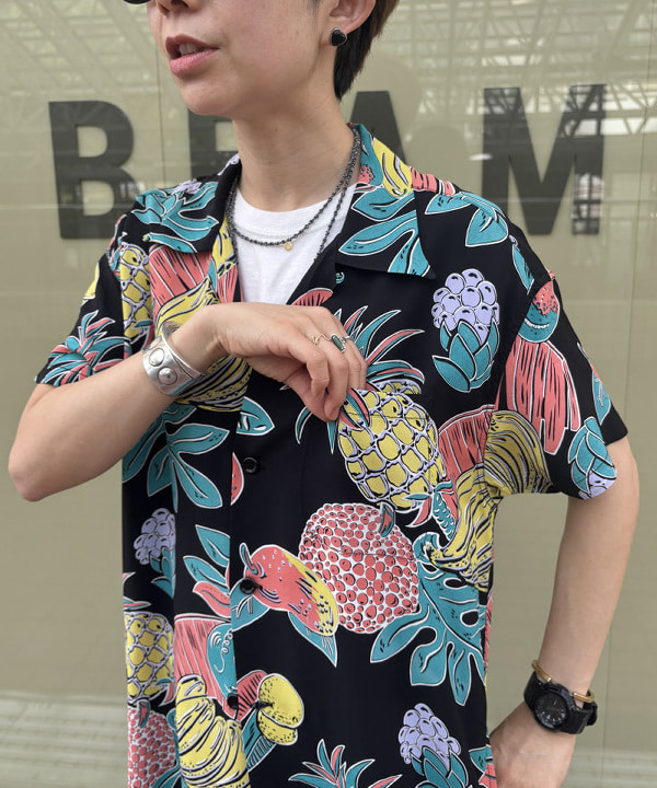 矢野(青木)優香さんの「BEAMS BOY / ラメ リブ クルー ソックス NEW」を使ったコーディネート