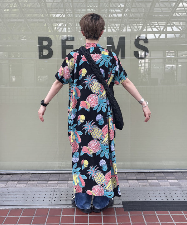 矢野(青木)優香さんの「BEAMS BOY / ラメ リブ クルー ソックス NEW」を使ったコーディネート