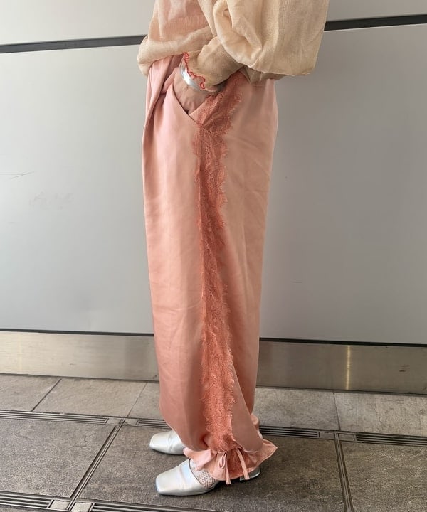 みりさんの「」を使ったコーディネート