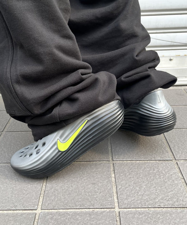 菊田 悠さんの「BEAMS WOMEN｜ダブルニースウェットパンツ」を使ったコーディネート