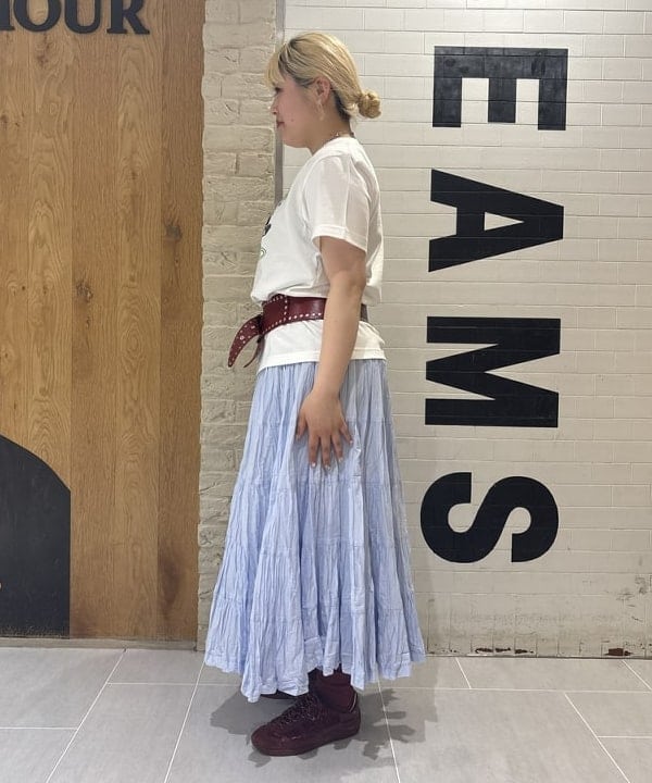 大石彩可さんの「BEAMS WOMEN｜【別注】MARIHA / 草原の虹 ソリッド スカート」を使ったコーディネート