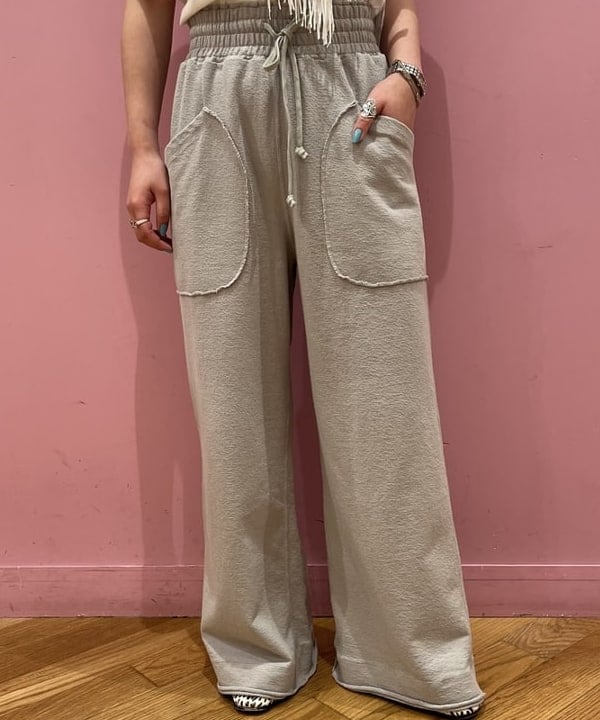 シオンさんの「BEAMS WOMEN｜ショルダー パッド フレンチスリーブ Tシャツ」を使ったコーディネート