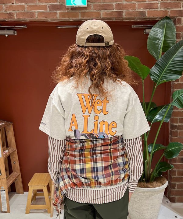 エノモト アミさんの「BEAMS WOMEN｜【別注】Columbia / GRAPHIC TEE」を使ったコーディネート