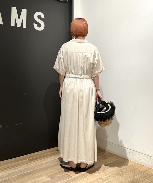 吉田 奈央さんの「BEAMS WOMEN｜オープンカラー シャツワンピース」を使ったコーディネート
