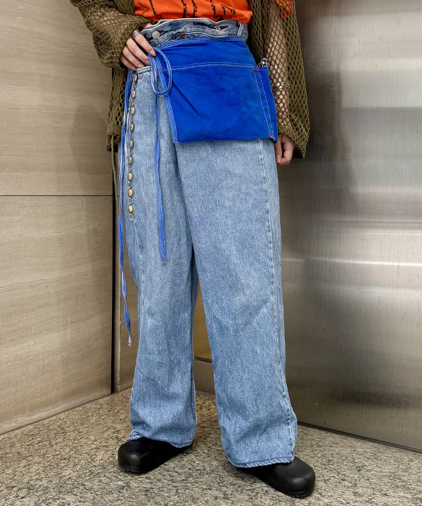 吉野 多恵さんの「BEAMS WOMEN｜BEAMS BOY / ラメ リブ クルー ソックス NEW」を使ったコーディネート