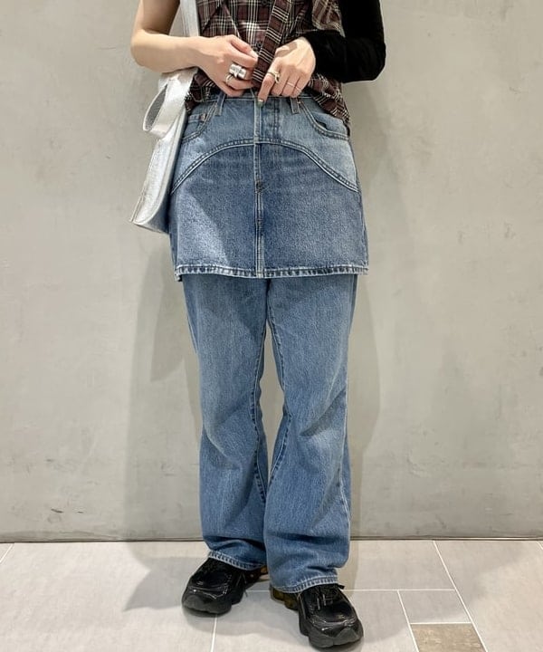 カタヤマ アヤさんの「BEAMS WOMEN｜LEVI'S(R) / Western Icon Skirt」を使ったコーディネート