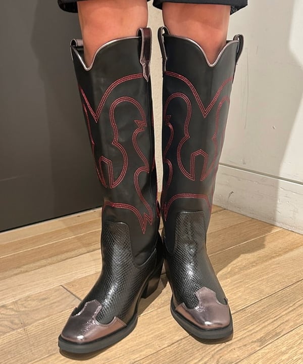 佐藤 亜美さんの「BEAMS WOMEN｜JW PEI / LILY ショルダーバッグ」を使ったコーディネート