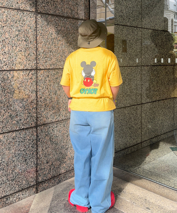 あゆさんの「BEAMS WOMEN｜【別注】Champion / ミッキー Tシャツ」を使ったコーディネート