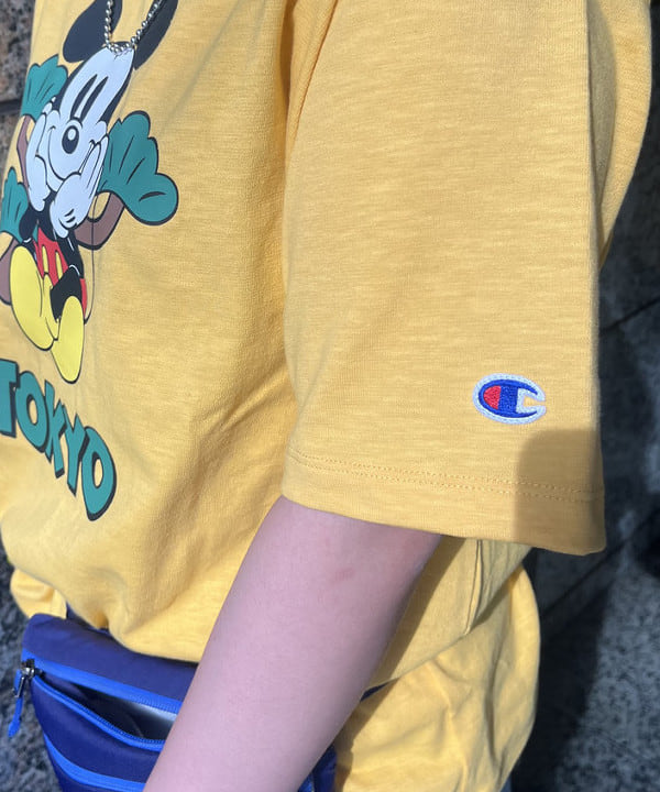 あゆさんの「BEAMS WOMEN｜【別注】Champion / ミッキー Tシャツ」を使ったコーディネート