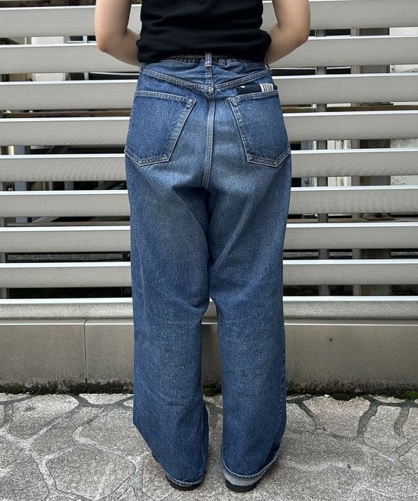 まつむさんの「BEAMS WOMEN｜【別注】orSlow / ワイド フィット デニム パンツ」を使ったコーディネート