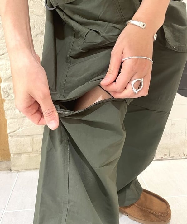 津藤 理佐子さんの「BEAMS WOMEN｜【別注】BRIEFING / SACOCHE」を使ったコーディネート