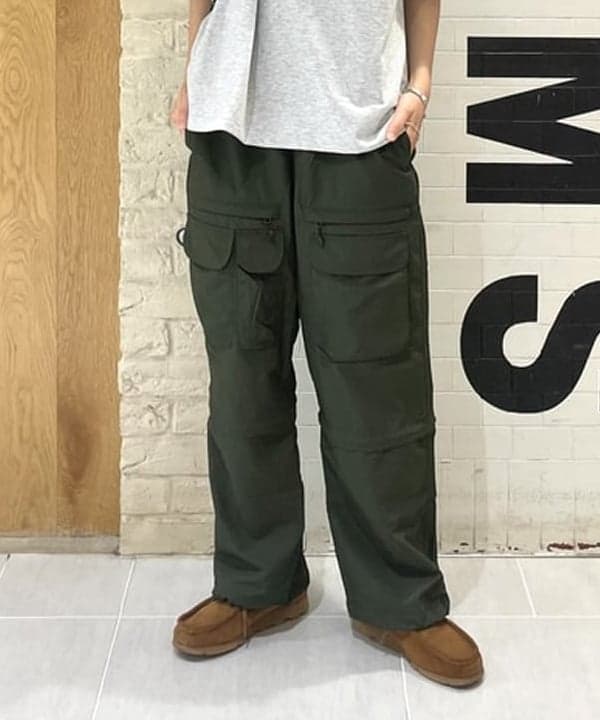 津藤 理佐子さんの「BEAMS WOMEN｜【別注】BRIEFING / SACOCHE」を使ったコーディネート