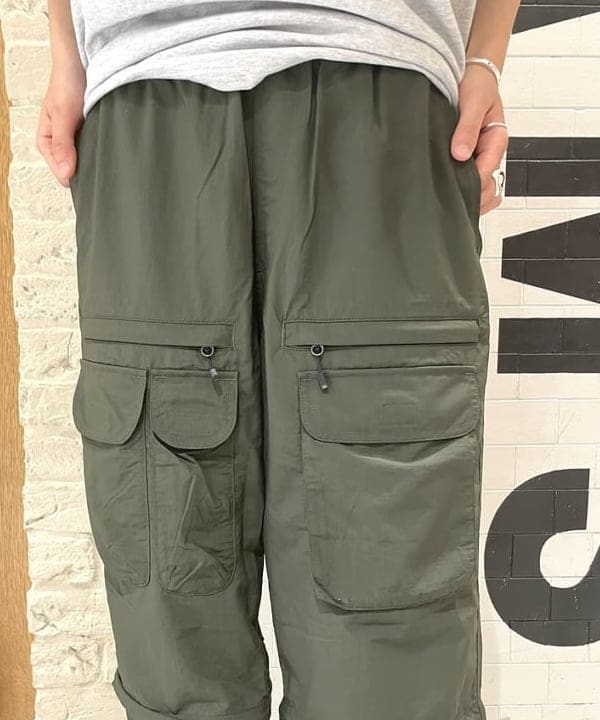 津藤 理佐子さんの「BEAMS WOMEN｜【別注】BRIEFING / SACOCHE」を使ったコーディネート