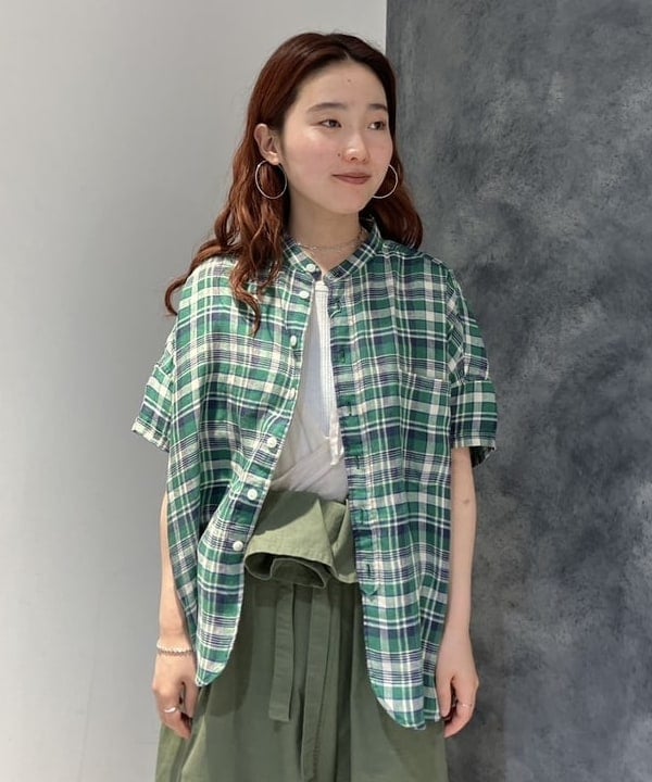 モモさんの「BEAMS WOMEN｜リネン チェック ショートスリーブ シャツ」を使ったコーディネート
