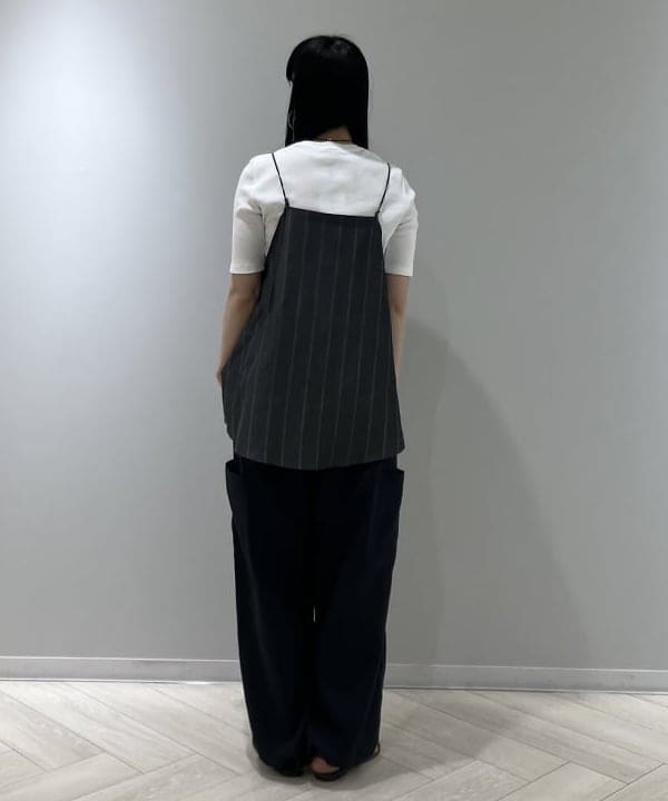 OSUMIさんの「BEAMS WOMEN｜【別注】スタイリスト佐藤佳菜子 × SLOANE / クルーネック リブTシャツ」を使ったコーディネート