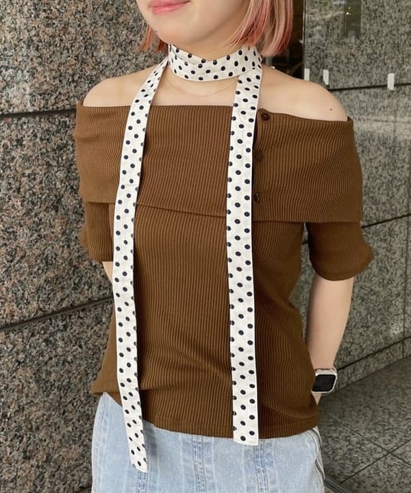 まゆちゃんさんの「BEAMS WOMEN｜ビッグカラー オフショルダー Tシャツ」を使ったコーディネート