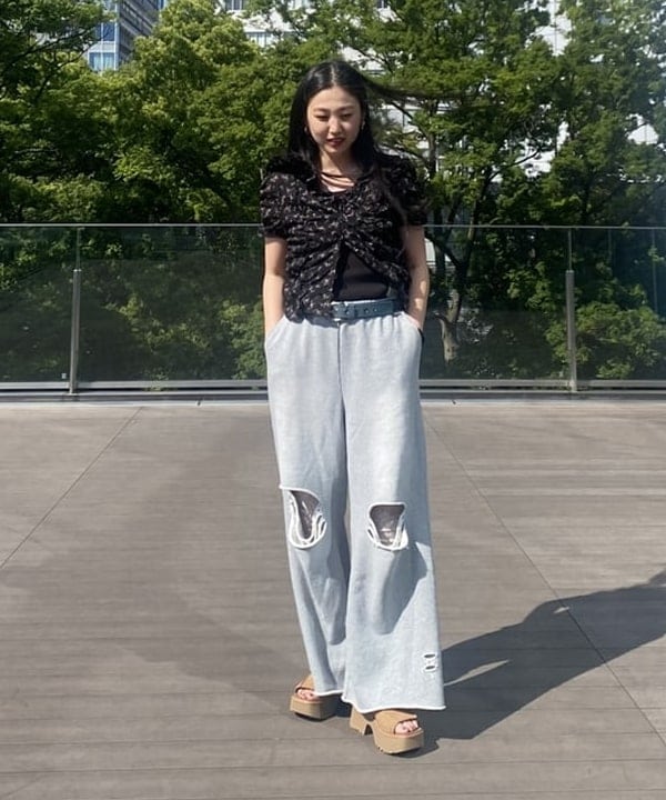 ayaさんの「BEAMS WOMEN｜ダメージ スウェット パンツ」を使ったコーディネート