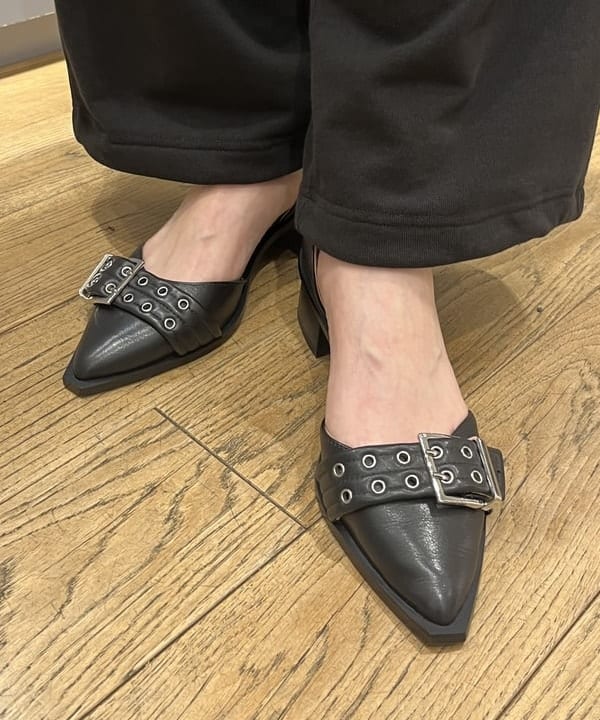 ゆいさんの「BEAMS WOMEN｜ビッグカラー オフショルダー Tシャツ」を使ったコーディネート