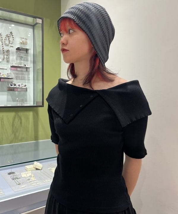 ゆいさんの「BEAMS WOMEN｜ビッグカラー オフショルダー Tシャツ」を使ったコーディネート