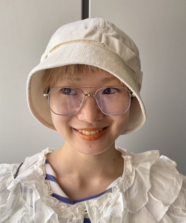 みりさんの「ティアドロップ 眼鏡」を使ったコーディネート